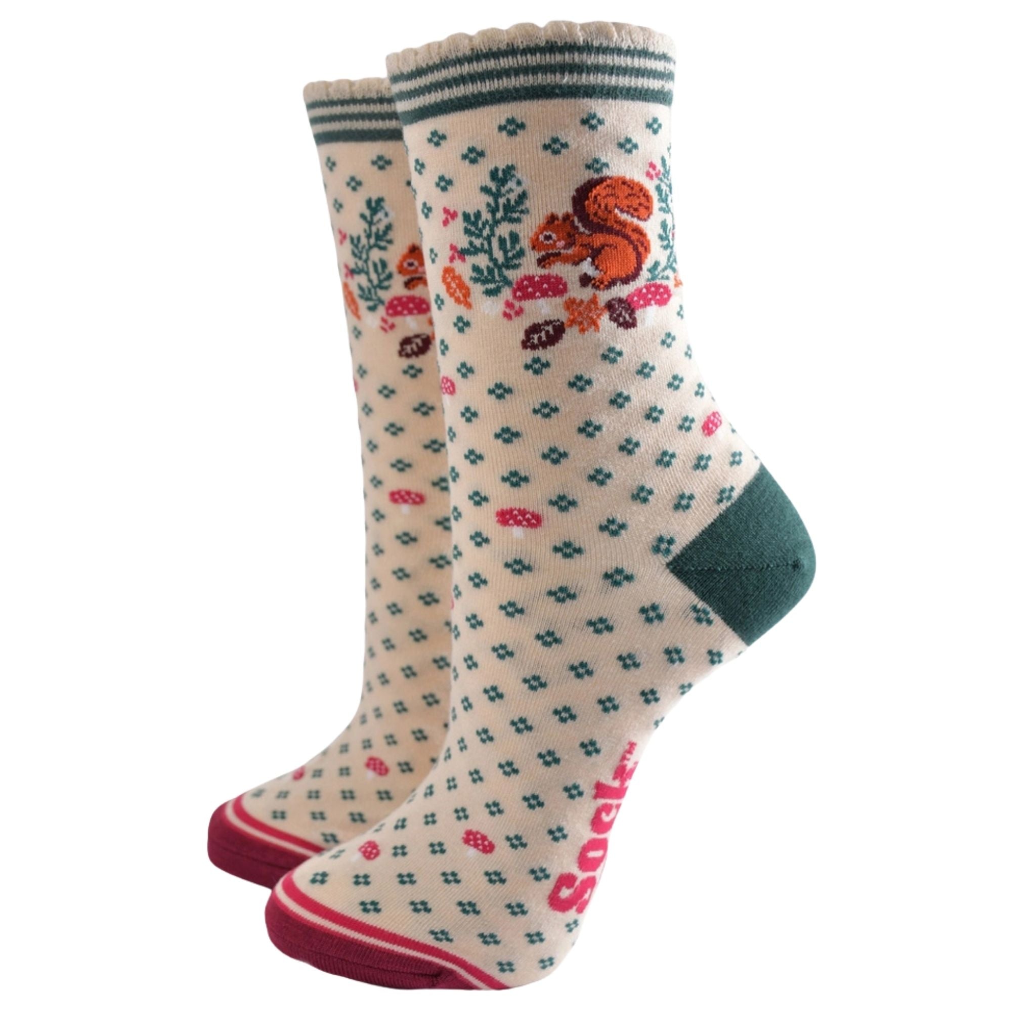 Bambussocken "Eichhörnchen" Creme/Grün, Größe 36-40