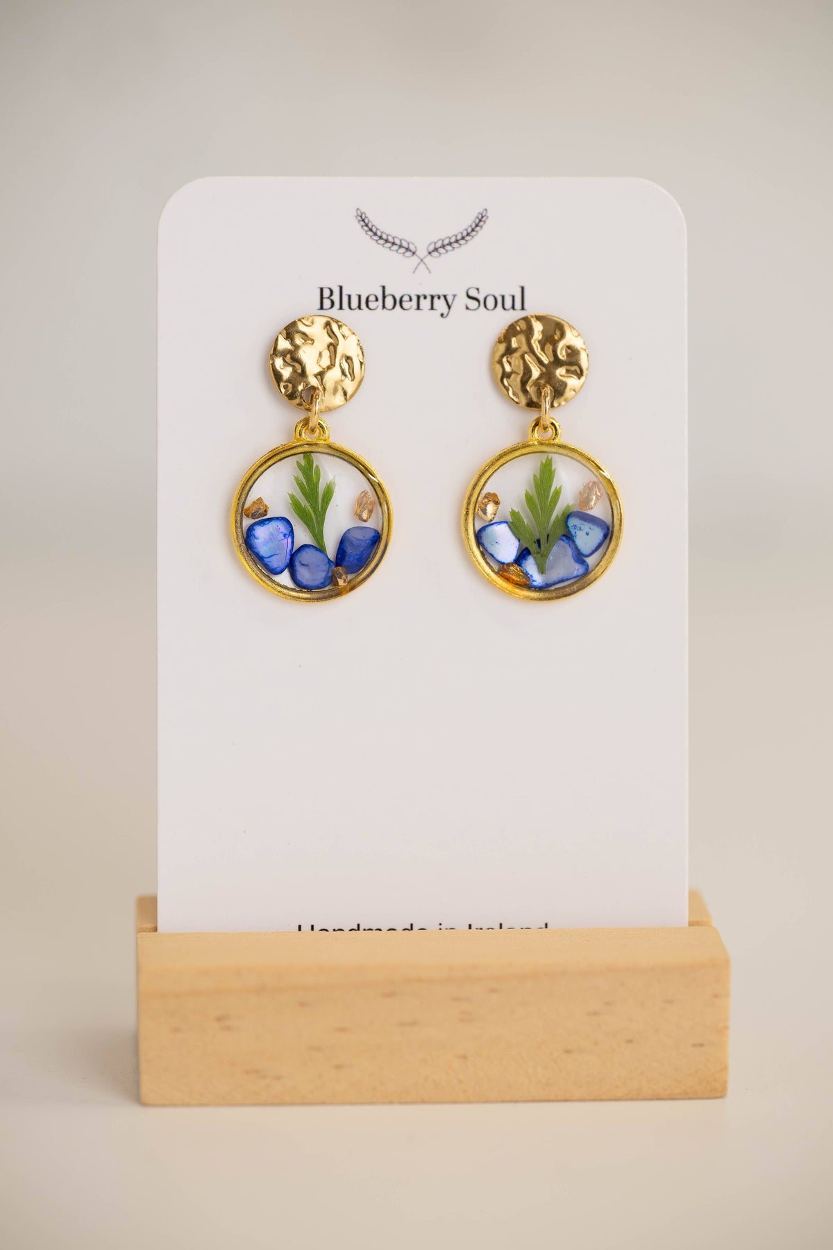 Amethyst Bloom Farn- und Stein-Stecker-Tropfenohrringe
