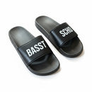 Badelatschen "Basst scho" schwarz – Herzstück by Bergverliebt®