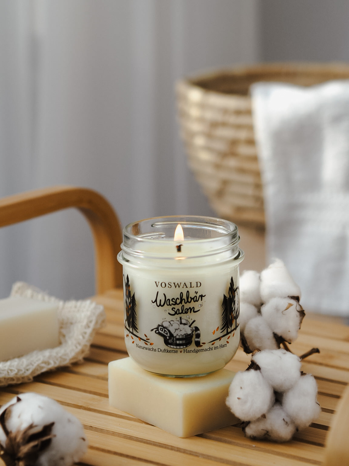 Voswald Duftkerze - Waschbärsalon