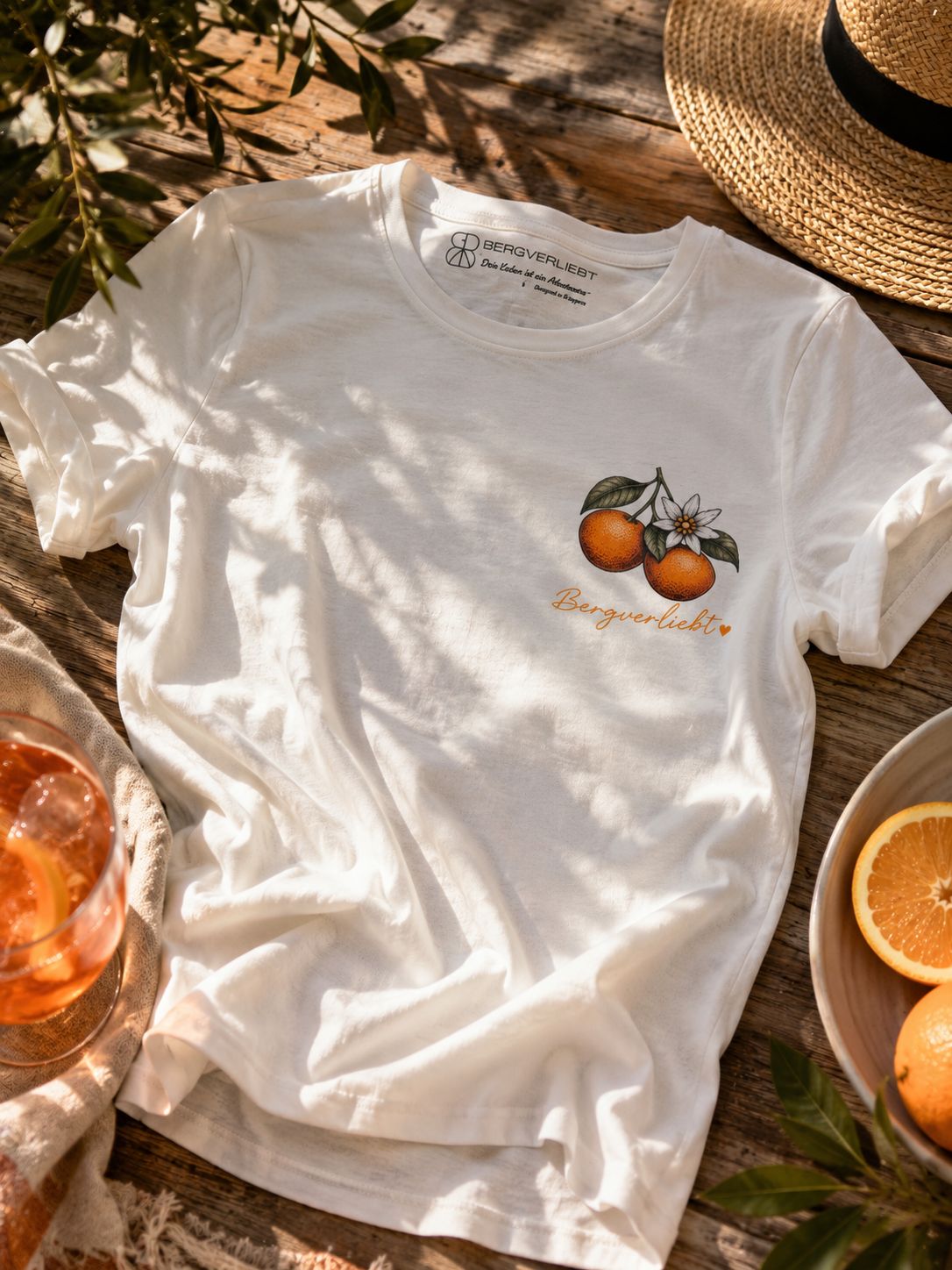 T-Shirt „Dolce Vita Orange“ – Herzstück by Bergverliebt®