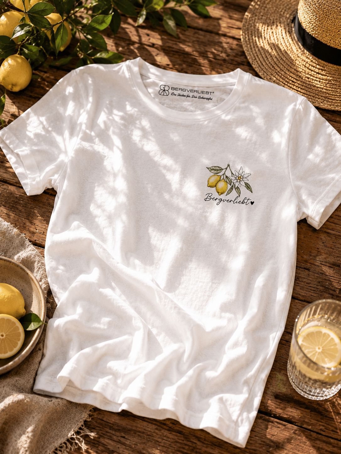 T-Shirt „Dolce Vita Zitrone“ – Herzstück by Bergverliebt®